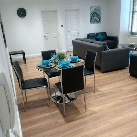 Clifton Apartment Luton  Eksteriør billede