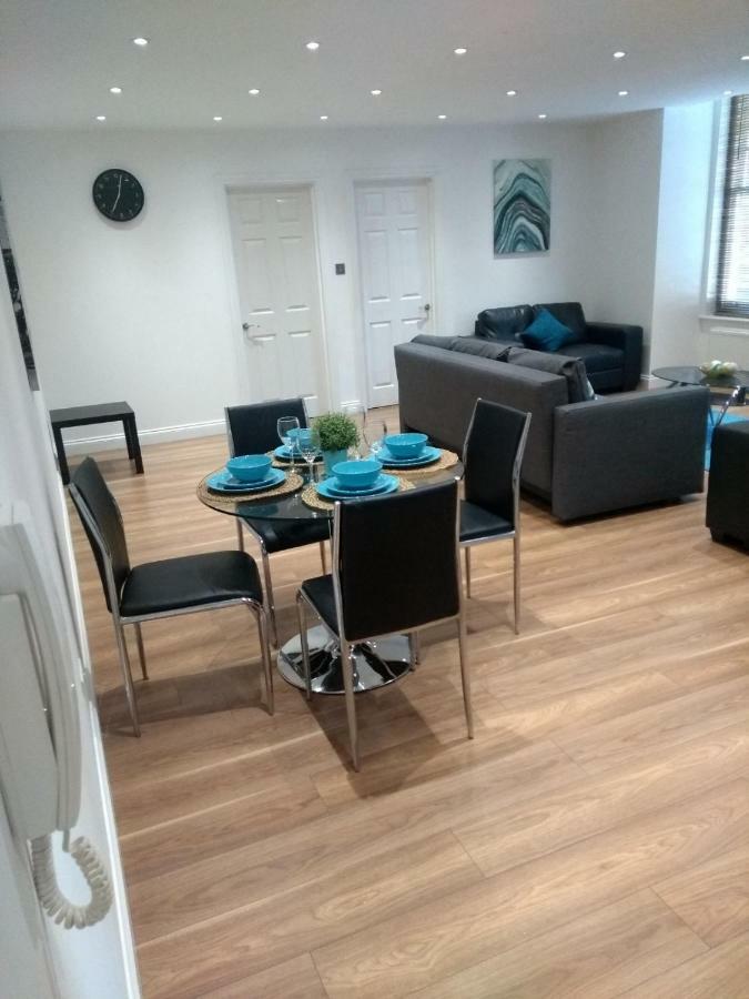 Clifton Apartment Luton  Eksteriør billede