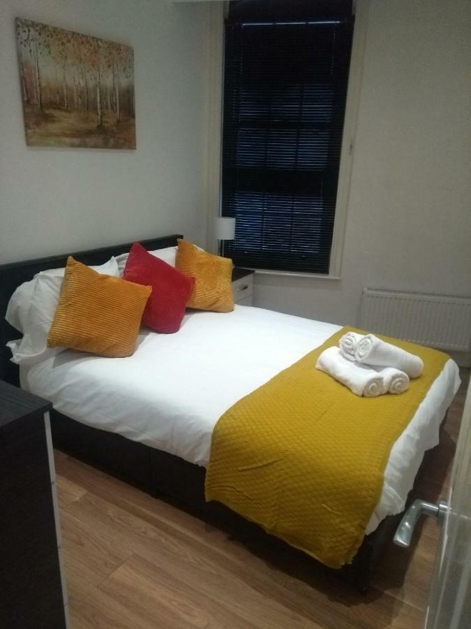 Clifton Apartment Luton  Eksteriør billede